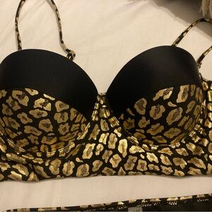 Elegant Gold Leopard Print Bikini Top